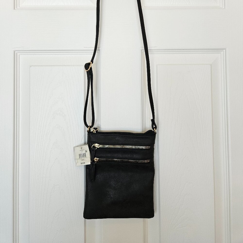 NWT Falls Creek Black Crossbody Purse